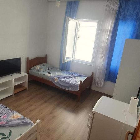 Arbi Guest House Kukes Экстерьер фото